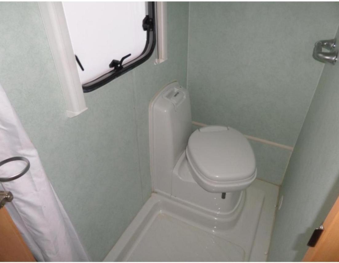 Olga Caravane Hotel Айвейл Екстериор снимка