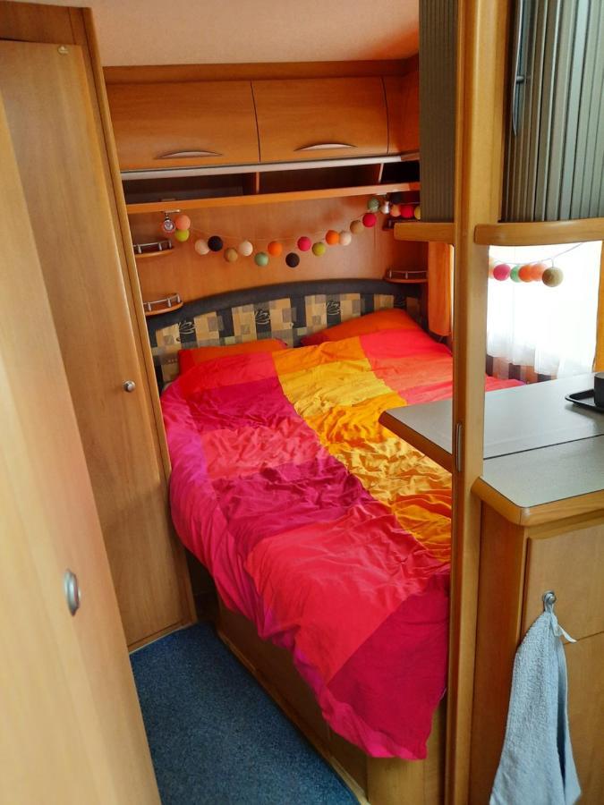 Olga Caravane Hotel Айвейл Екстериор снимка
